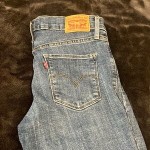 Levi’s 311 Shaping Skinny Jeans